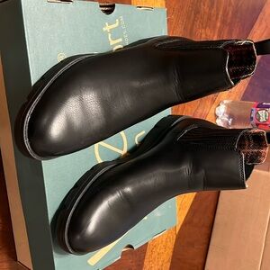 BOC Erin black booties-worn once